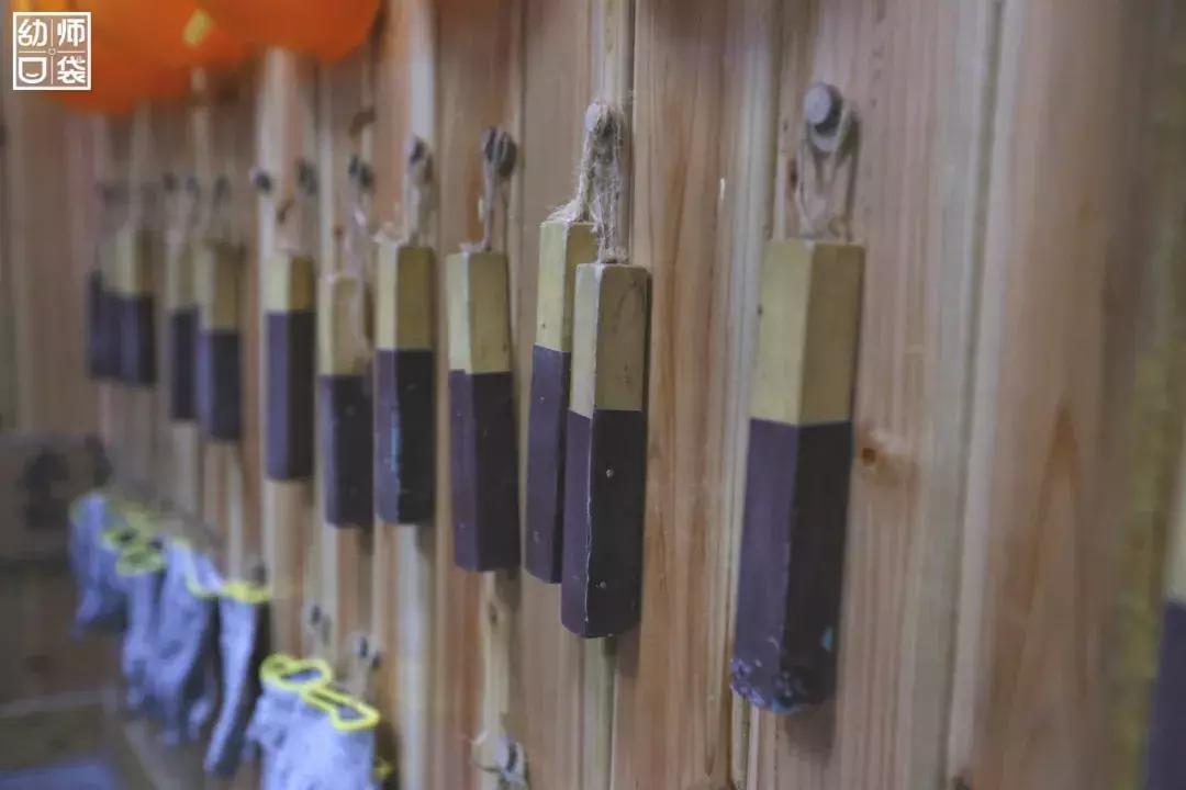 空间小、经费不足、面临*迁拆**，这家幼儿园却给出了满分的环境
