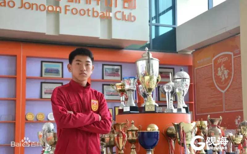 力争为国效力！中能俩新星入选国青引关注，《人民日报》点赞青岛校园足球