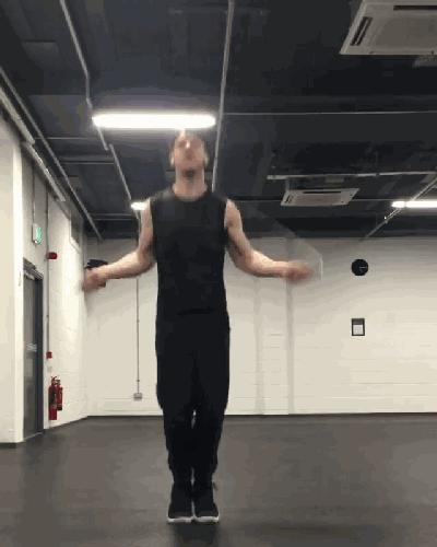 一天一千跳绳一个月有什么效果,一天跳一千下跳绳可以减肥吗