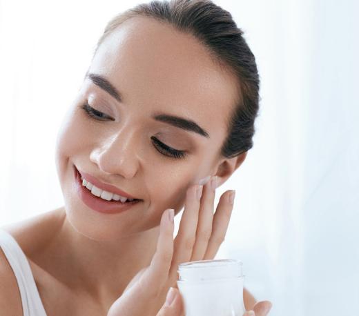 脸上总是一抹油腻腻？教你一招，告别油腻，皮肤更清爽