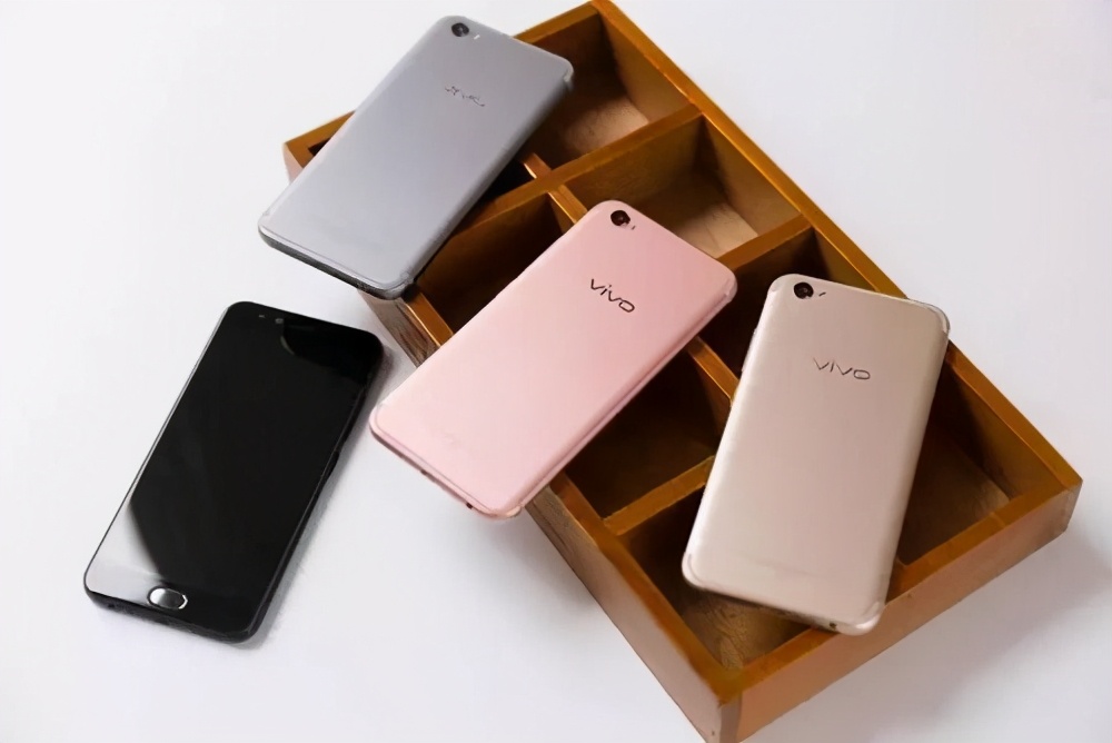 去年最火的手机,当年手机最火的几款游戏