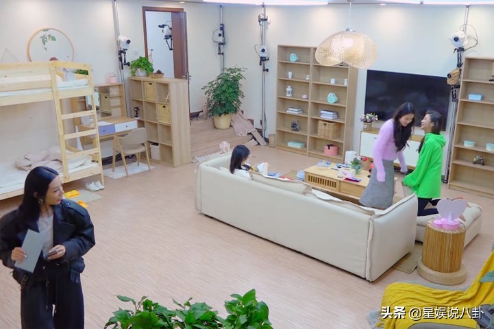 谈恋爱女生如何表达爱意,恋爱小技巧我喜欢你