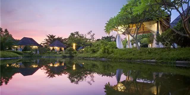 不用去泰国可以玩的景点,日本十大温泉胜地推荐