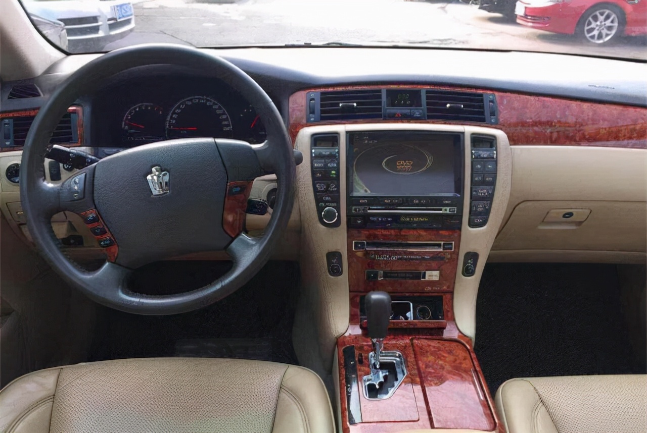 看看20年前的老皇冠，不得不感叹：现在的车质量真的*退倒**了