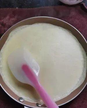 怎么在家做榴莲千层蛋糕,榴莲千层蛋糕一个平底锅就能做