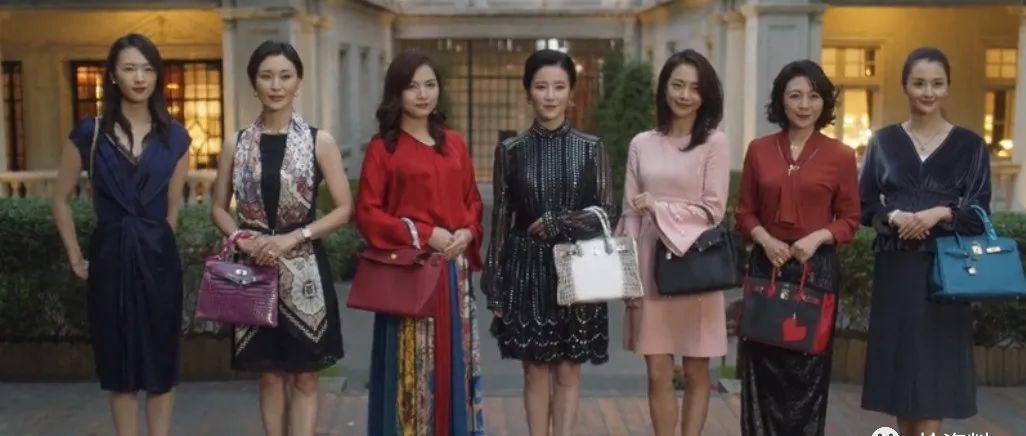 两个美女在公司打架薅头发,泰剧女人打架抓脸薅头发