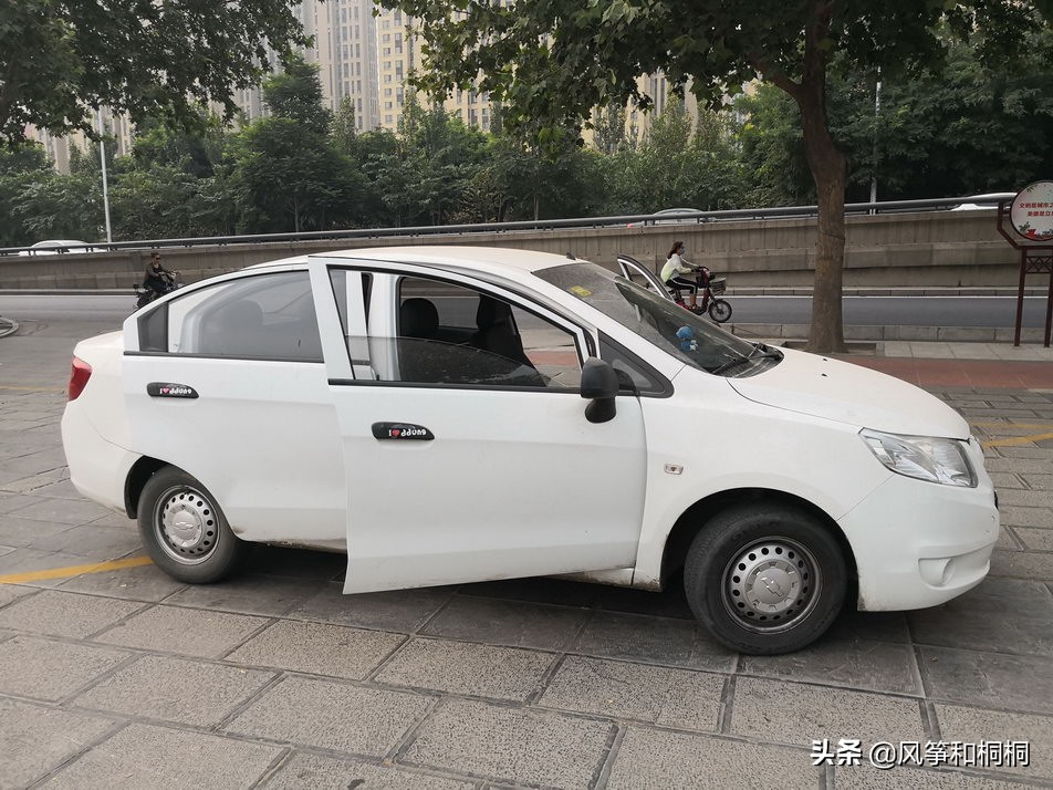 开房车自驾游的生活,老婆当专职司机