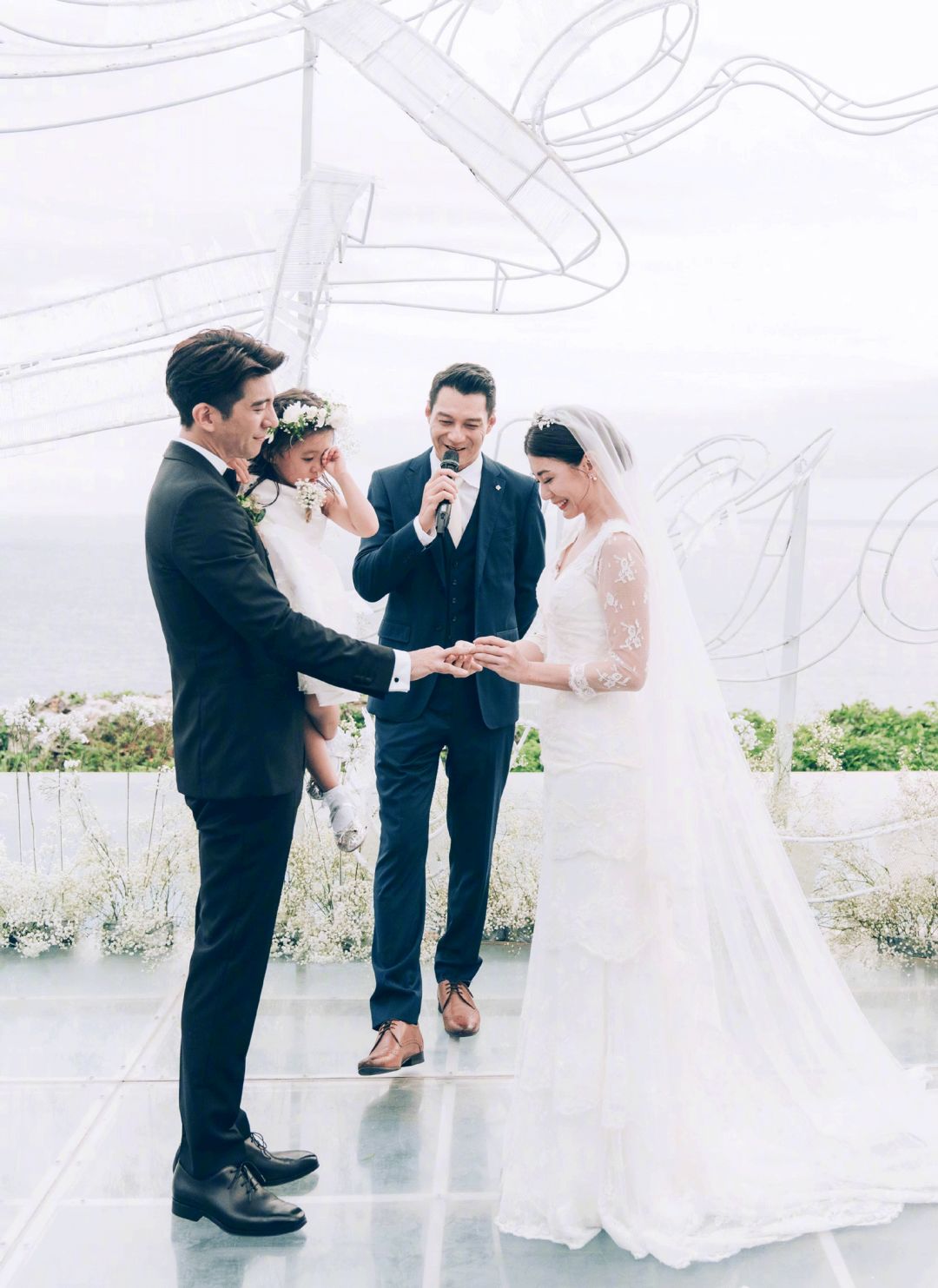 看看最美的新娘子，2019争取把2018送出去的份子钱收回来～