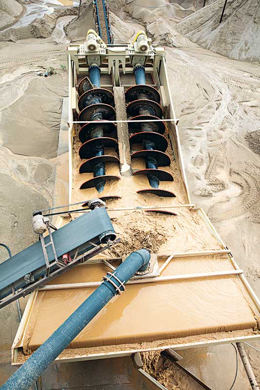 阿联酋的沙漠是怎么形成的呢,阿联酋中国沙漠