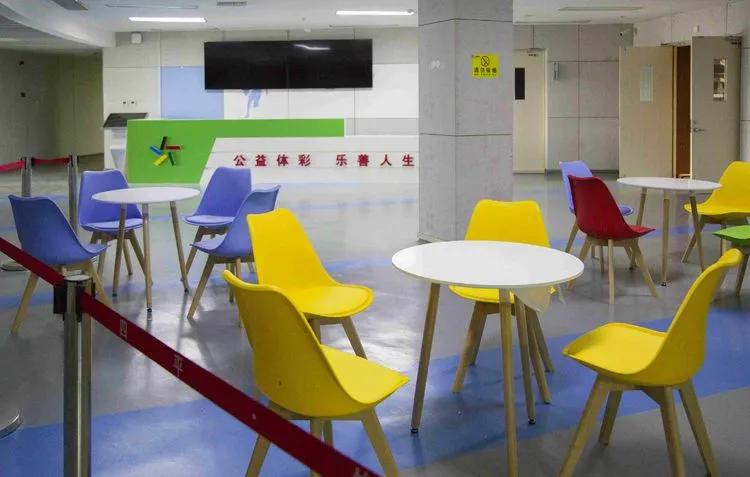 四平师院体育场对外开放吗,四平体育馆开放时间