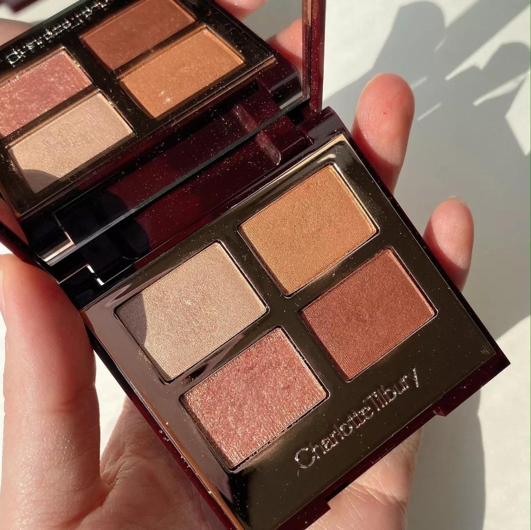 黄皮彩妆推荐一套还是二套,适合黄皮的大牌彩妆推荐眼影