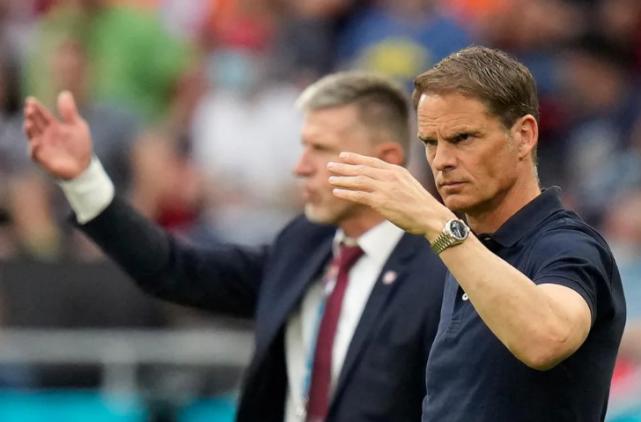 德里赫特红牌改变战局,荷兰队德里赫特失误