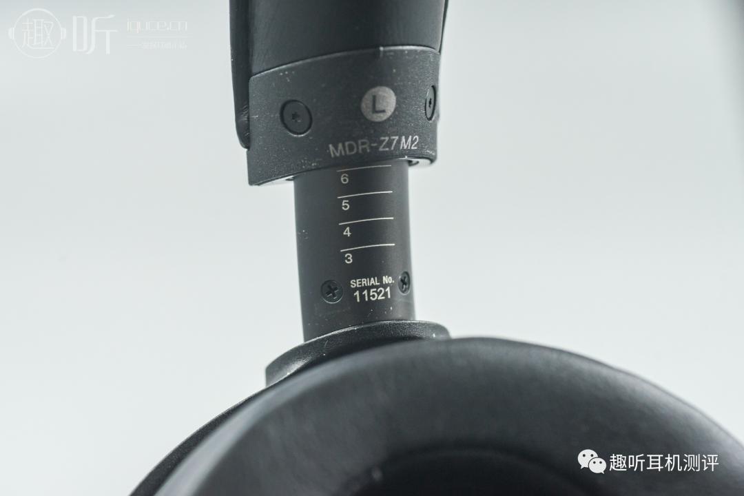 索尼mdrz7m2耳机线啥样,索尼mdr-z7m2是监听耳机吗