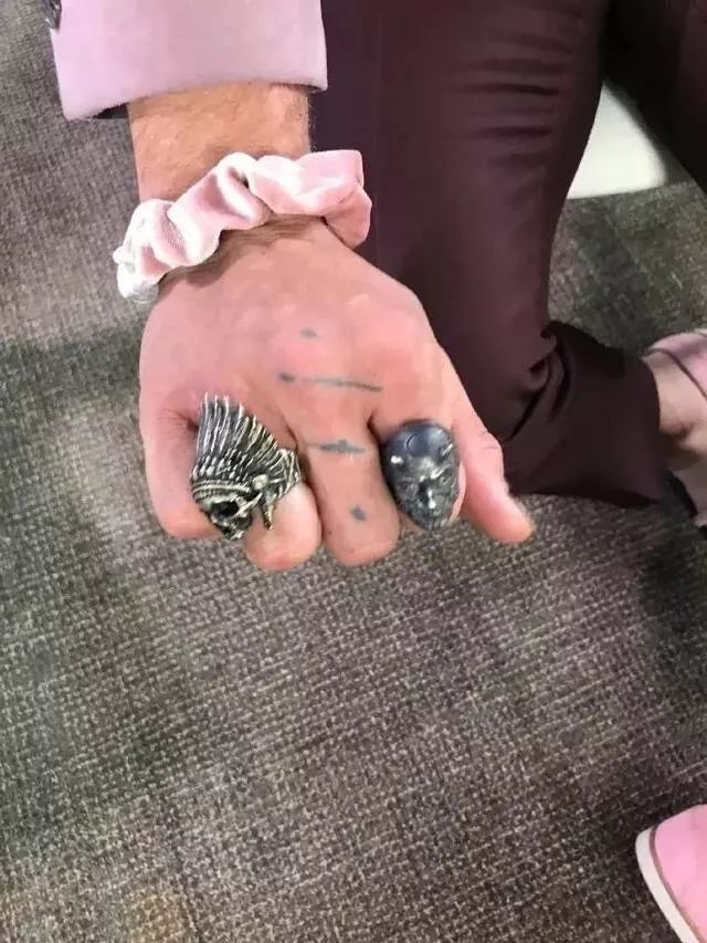 海王杰森莫玛出街,杰森莫玛海王互动