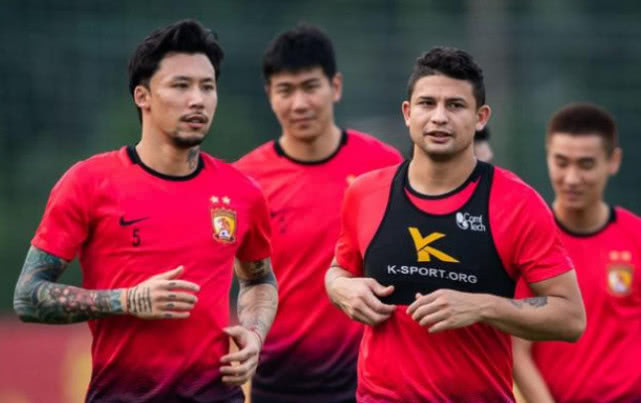 恒大上港亚冠埃尔克森,广州恒大埃尔克森出征