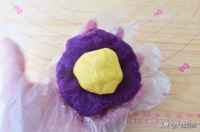 中秋节快到了教你做广式五仁月饼,手工月饼的做法及配方窍门