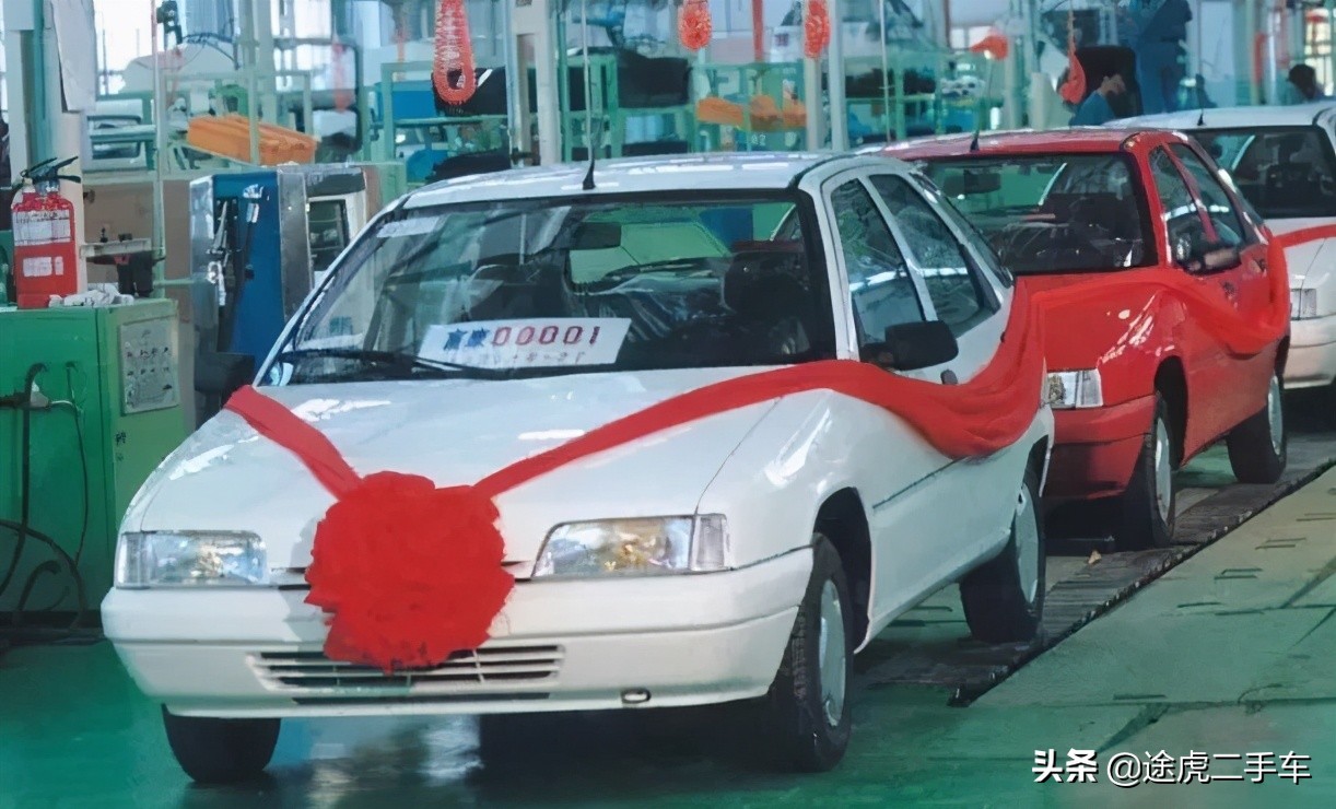 神龙富康哪年出的,神龙富康和夏利