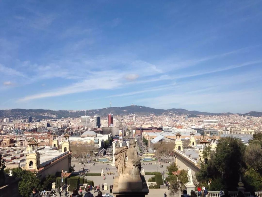 在海口发现了一家性价比颇高的西班牙小馆。趁TA未火，赶快去吃