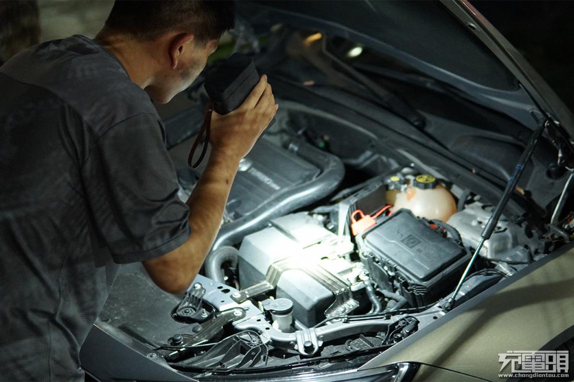 倍思汽车应急启动电源12v车载电瓶,倍思汽车应急电源10000毫安