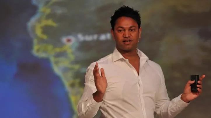 在“谷歌街景”里寻找逝去回忆的人们