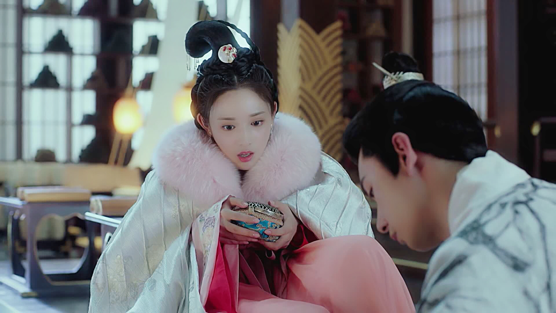 武则天盘发发型教程,武则天盘发造型图片