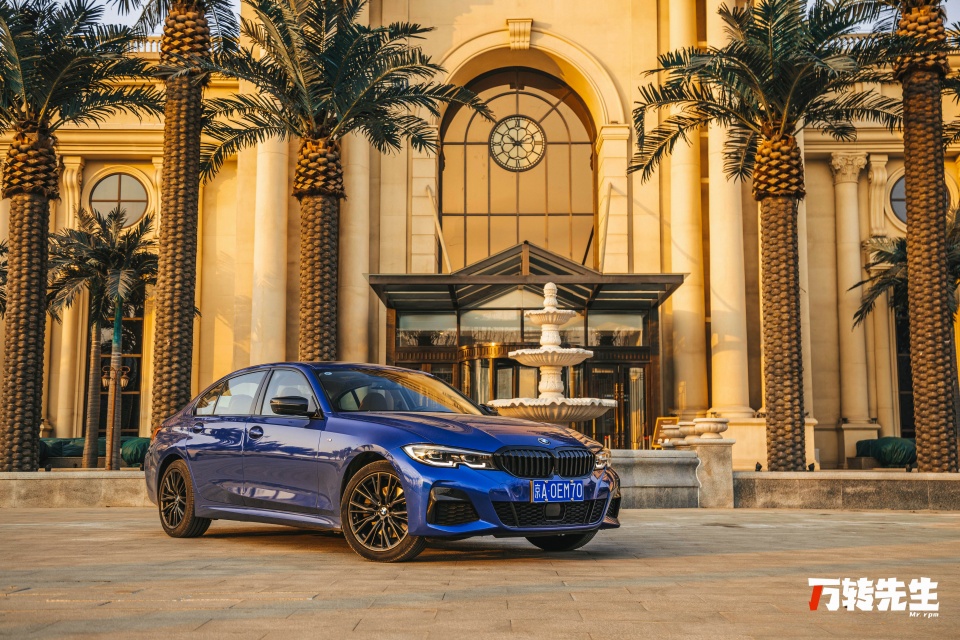 试驾宝马330Li丨即便它变得舒适，也依旧能让人爱上
