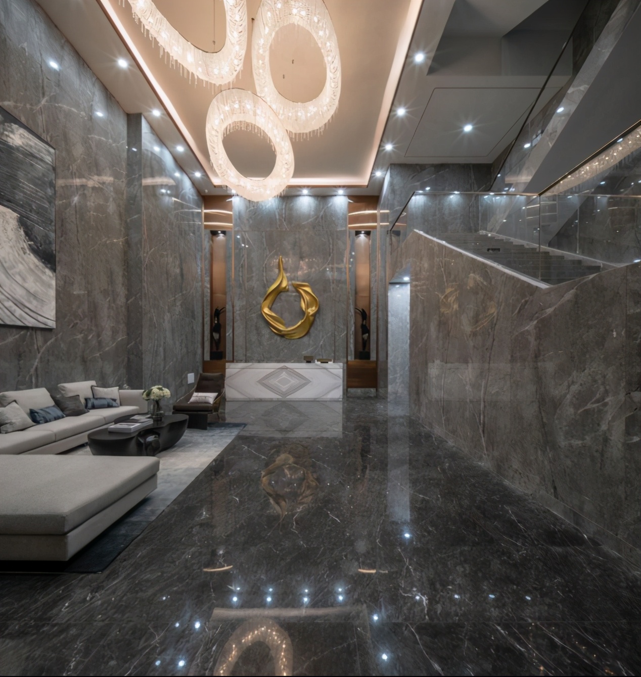 看完观山湖单价4w+的别墅,我举手点了个赞,低头拍了下包