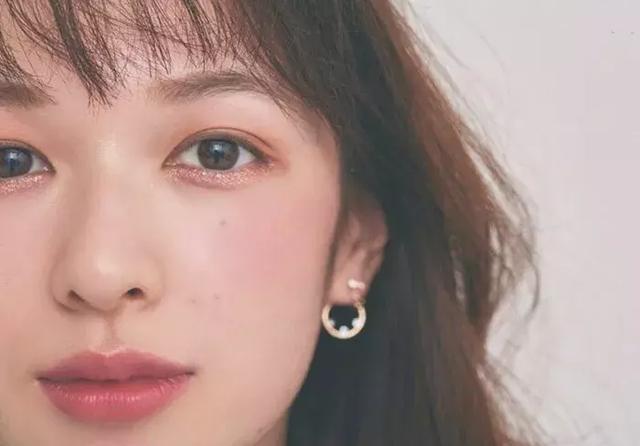 我都不敢想象化完妆后有多好看,化完妆丑了