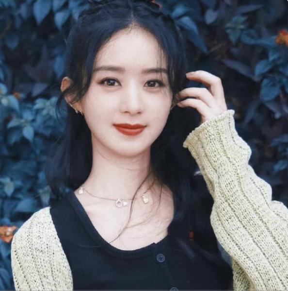 来例假忽然间涌出血块,女人来例假为什么有血块