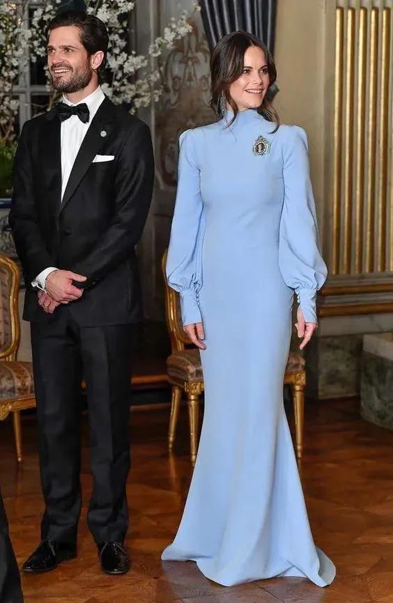 白天比基尼晚上夜店嗨小野模，怎么泡到欧洲王室最后的钻石王老五