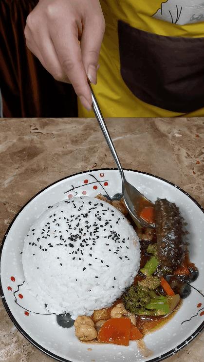 海参捞饭窍门,海参捞饭最正宗的做法