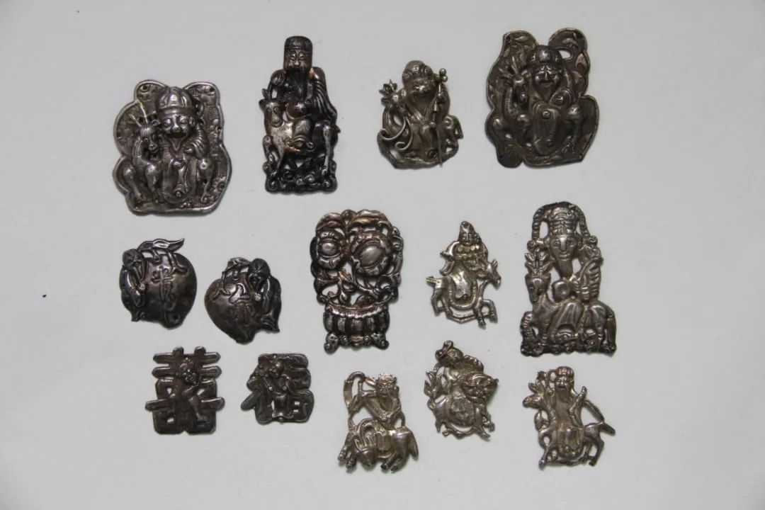 郴州银器，千锤方成器，百载有余温