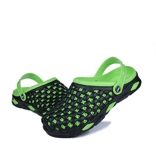 土味丑鞋还能成新时尚吗?Crocs请来杨幂代言、李佳琦直播带货