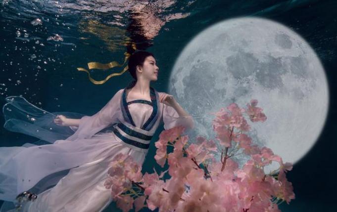 中秋节的主要中秋风俗习惯,古代中秋节和现代中秋节的风俗