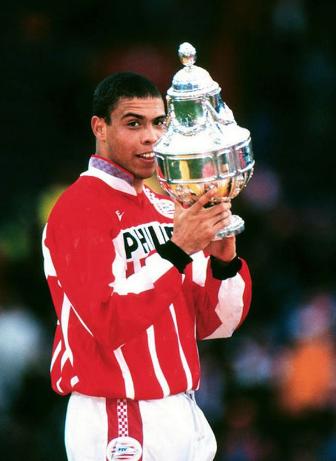 天下足球十大催泪解说罗纳尔多,天下足球十大催泪旁白卡卡