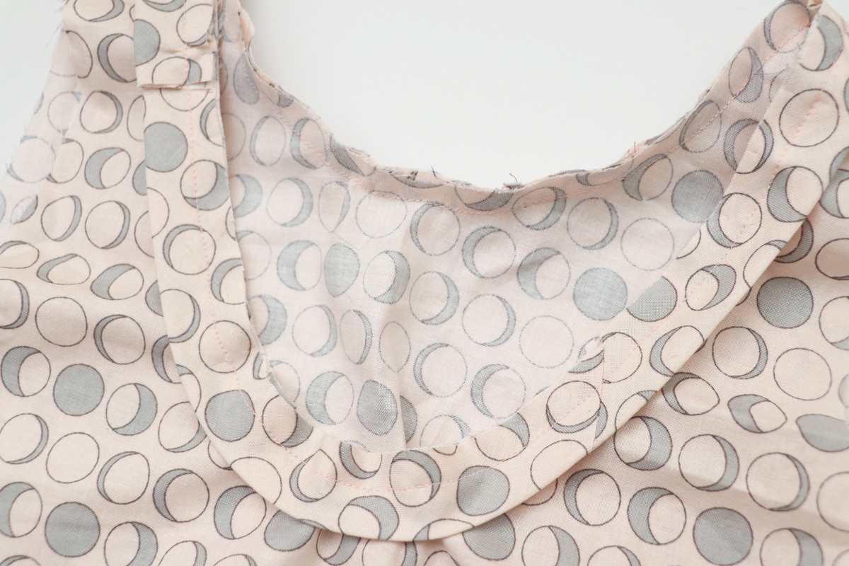 领口缝合法,收缩领口缝法视频教程