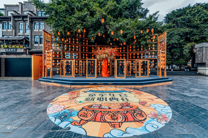 宽窄巷子游客照,宽窄巷子拍照照片