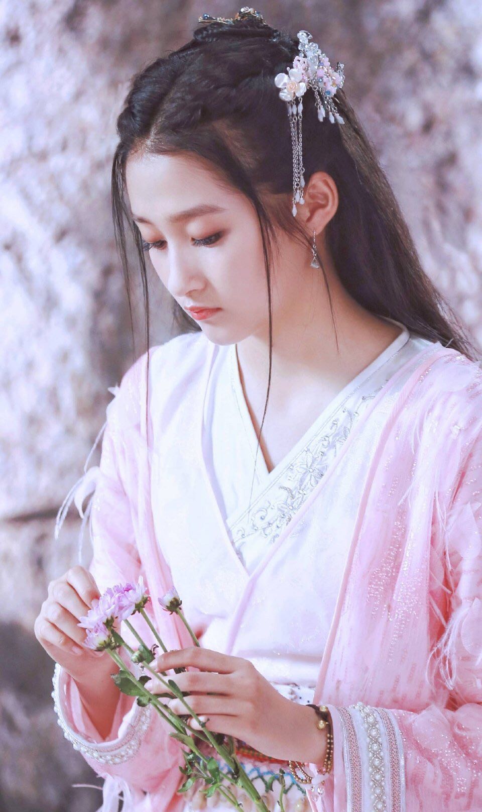 黑莲花攻略手册姐弟恋,黑莲花攻略手册从第几章开始追妻