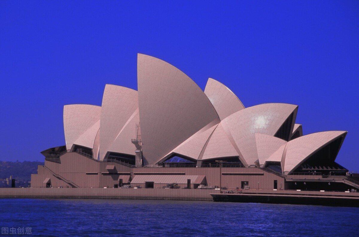 卧龙岗大学,卧龙岗大学图片