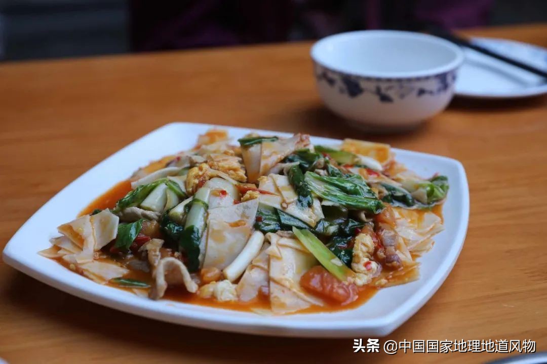 云南到底有多少米线,云南蒙自米线哪家正宗