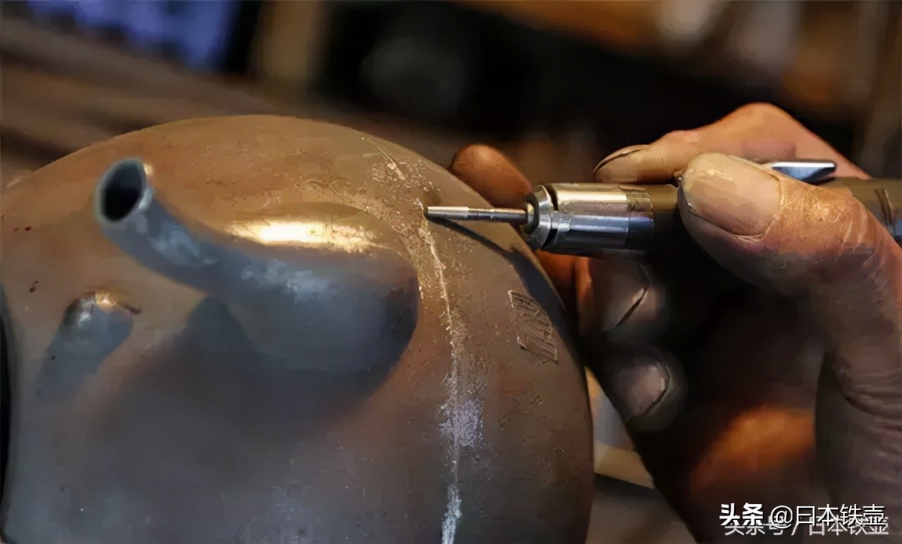 怎样辨别日本铁壶真假,日本高桥敬典铁壶真假