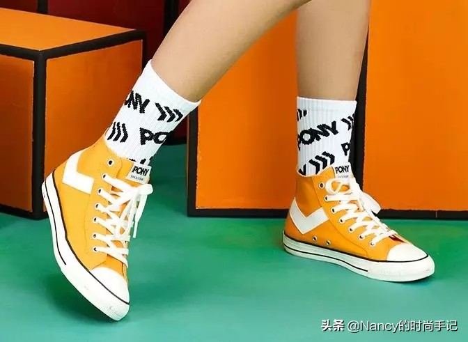 还在穿小白鞋吗,好穿又好看的帆布鞋
