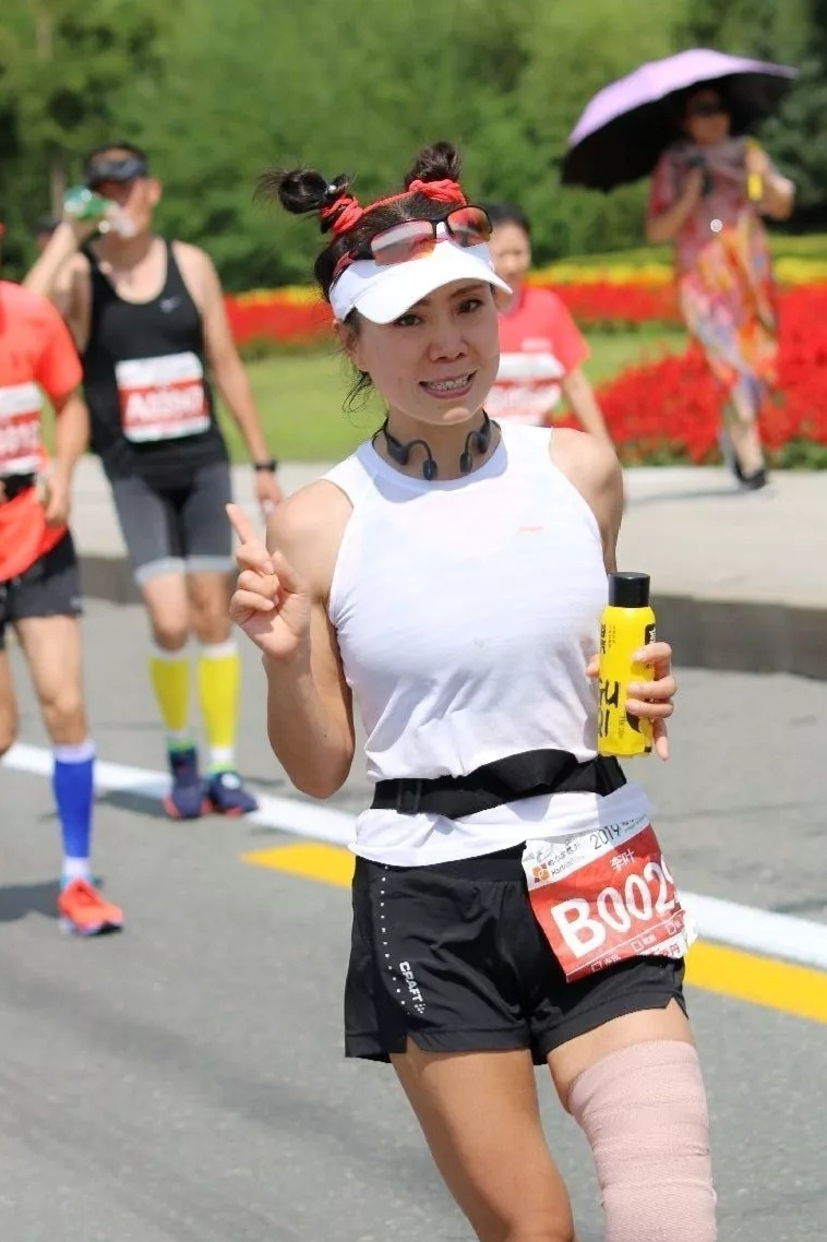 髌骨带和自粘绷带作用一样,韧带松弛髌骨带和护膝哪个效果好