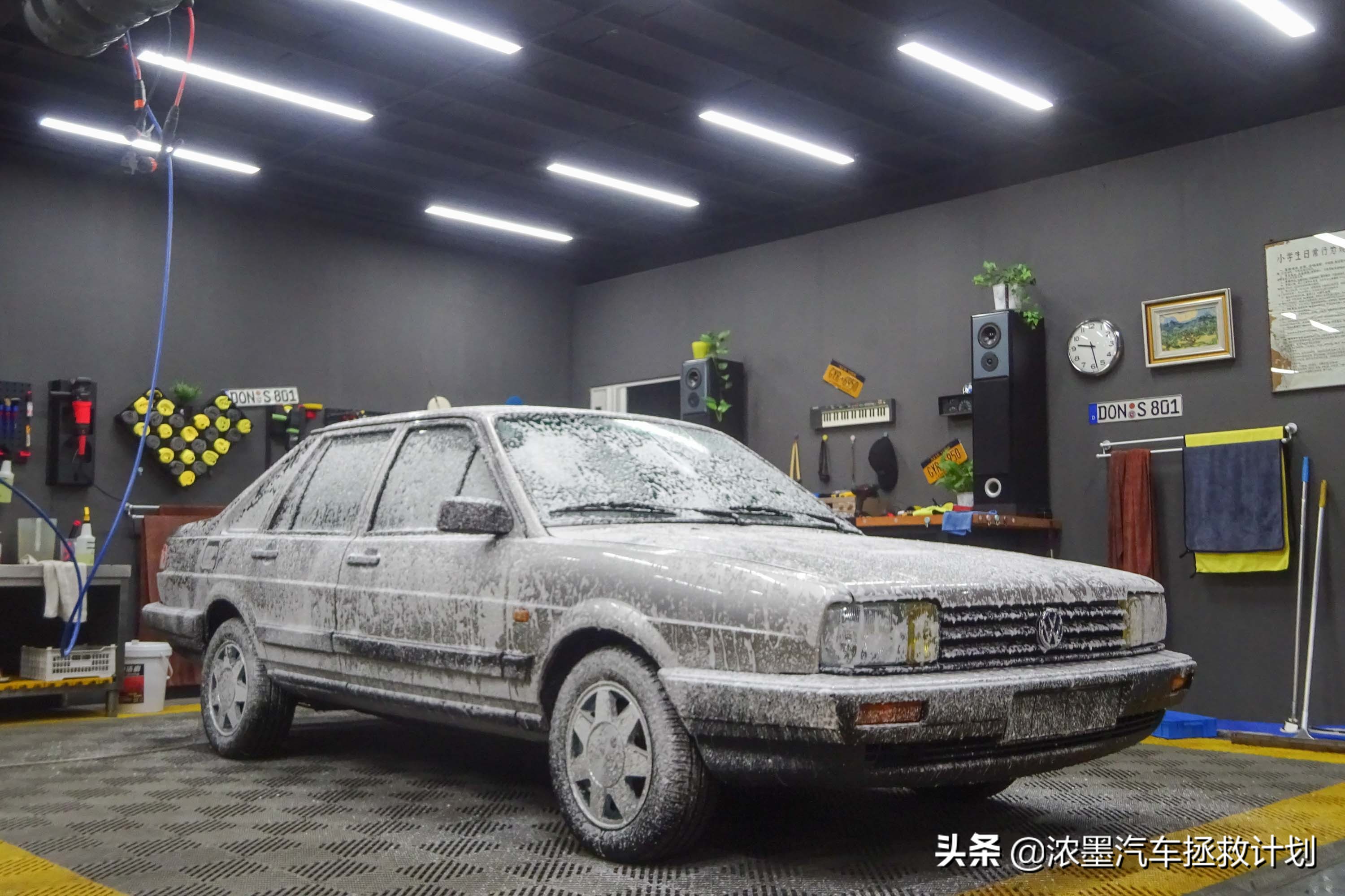 「妙手生花」重建一台战损级桑塔纳，带给它历经千般后的华丽重生