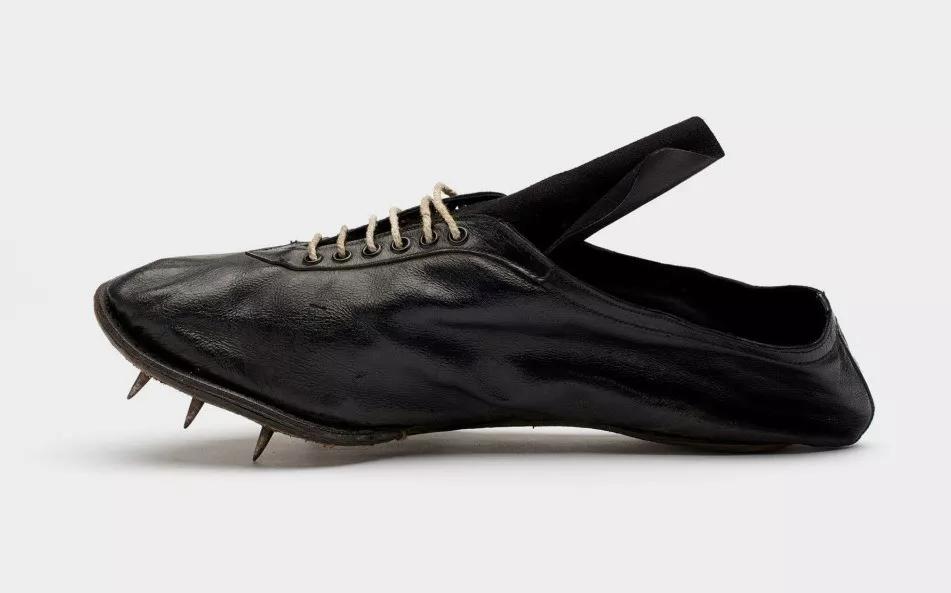 reebok老logo,reebok标志红蓝白