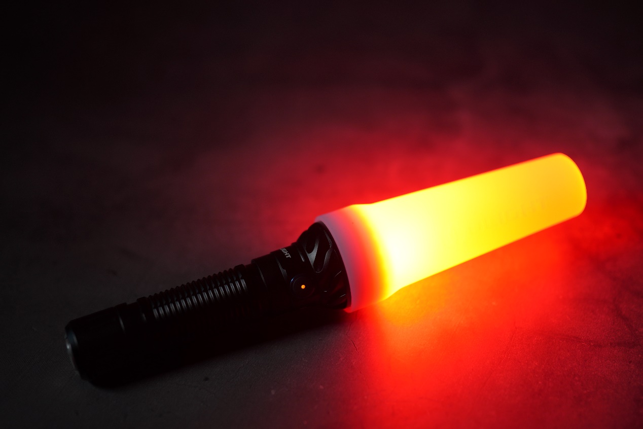 战术强光手电光源,战术型强光手电亮一下就不亮了