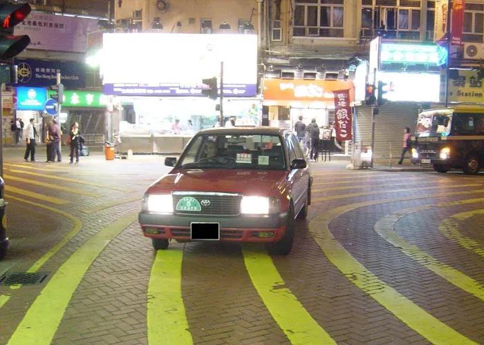 “在意大利，不要接别人给的手绳”，旅友们被宰出各种血的教训