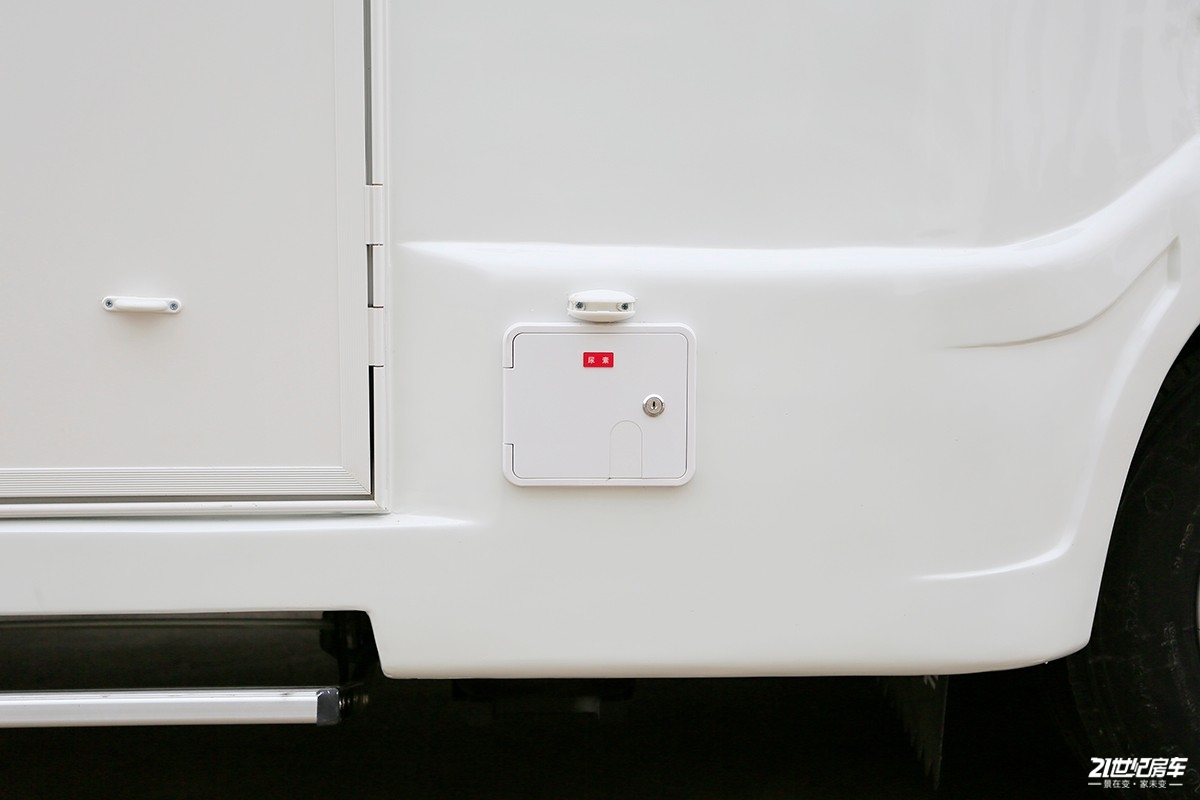 性价比入门房车,新飞国六平头轻卡房车