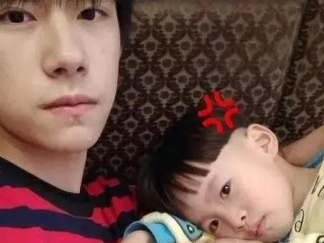 易烊千玺和弟弟楠楠现状,易烊千玺和弟弟楠楠温柔对话