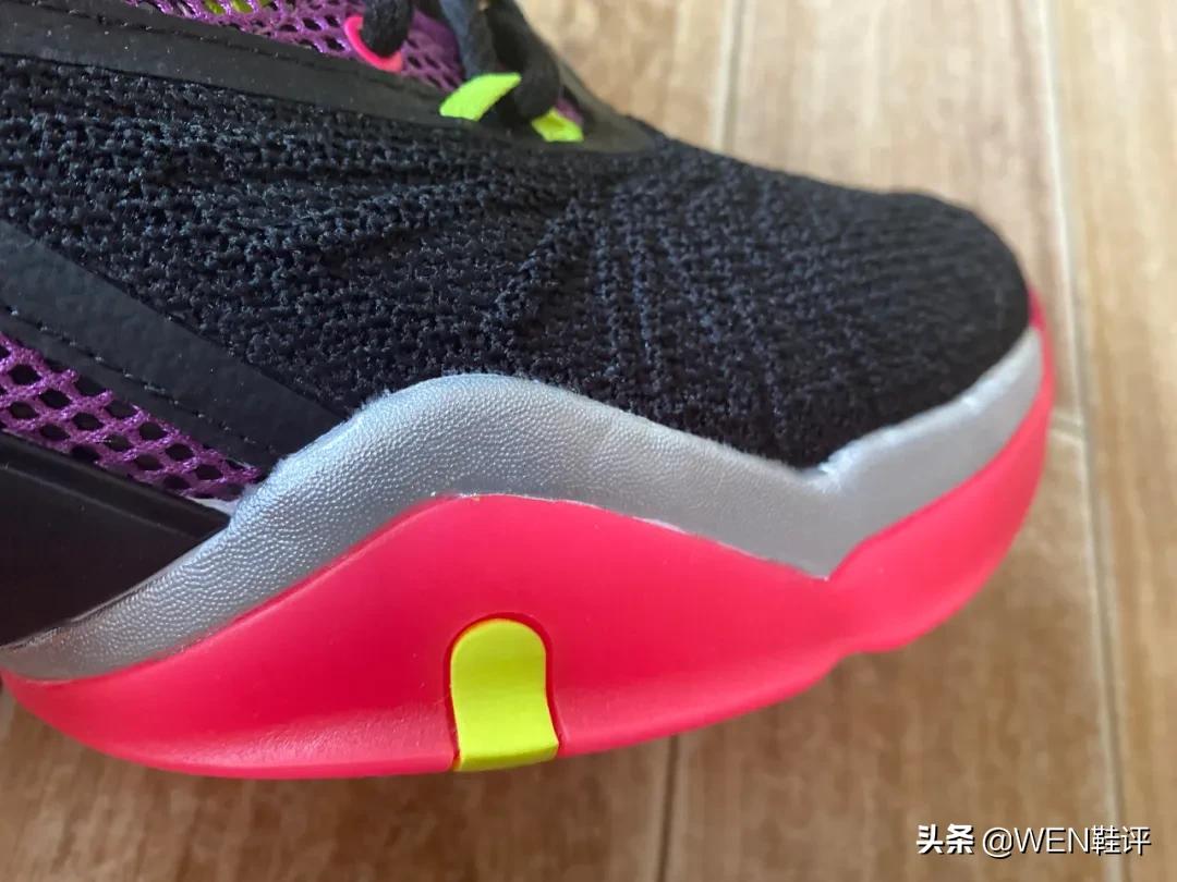 谁还管得住匹克逆天的步伐啊！前后不同中底配置的实战鞋了解一下
